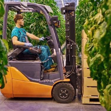 3 Key Advantages of Using Electric Forklifts