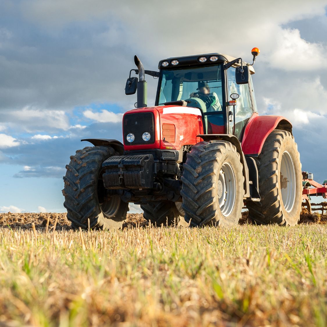 4 Common Reasons Farm Tractors Break Down