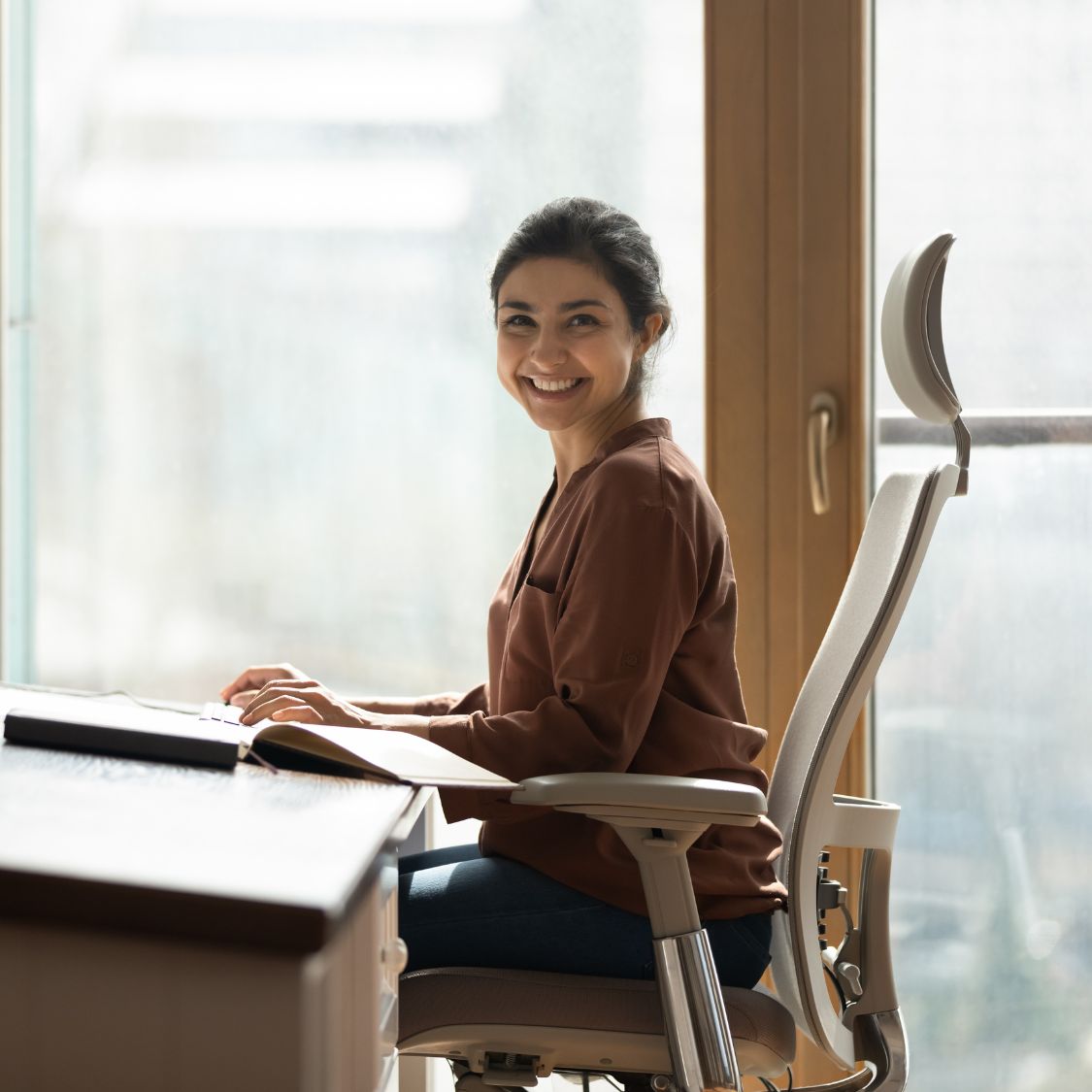 4 Tips for Choosing an Ergonomic Office Chair
