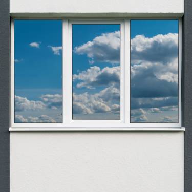 Window Solutions for Privacy in Homes Near Busy Streets